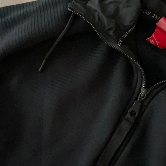 Nike International Full Zip Hoodie - Picture 8 of 12